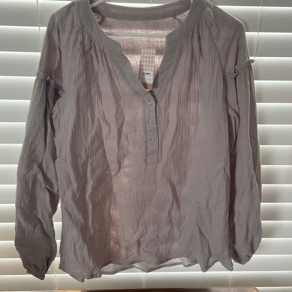 Boutique gauze top with ruffle details